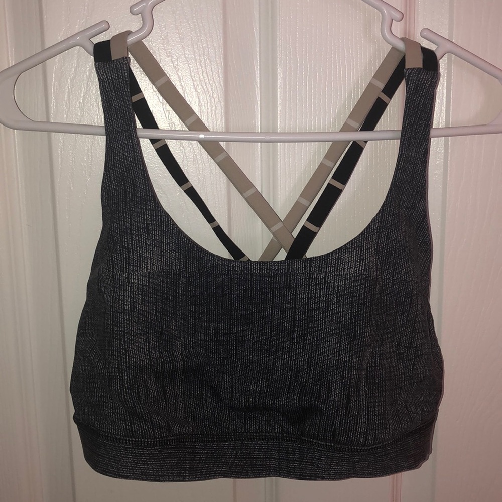 Excellent lululemon energy bra